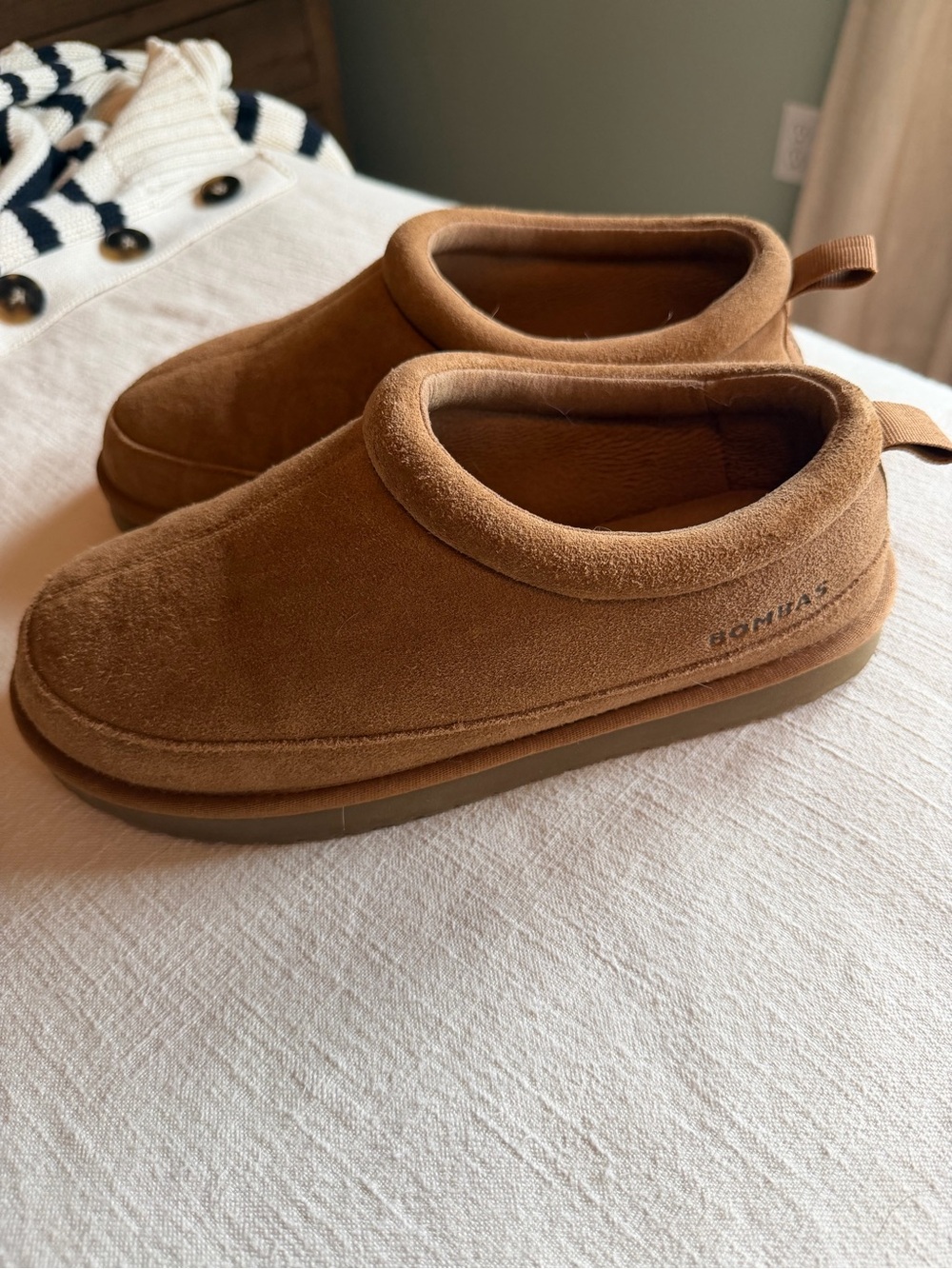 BOMBAS Saturday Suede Slip-on